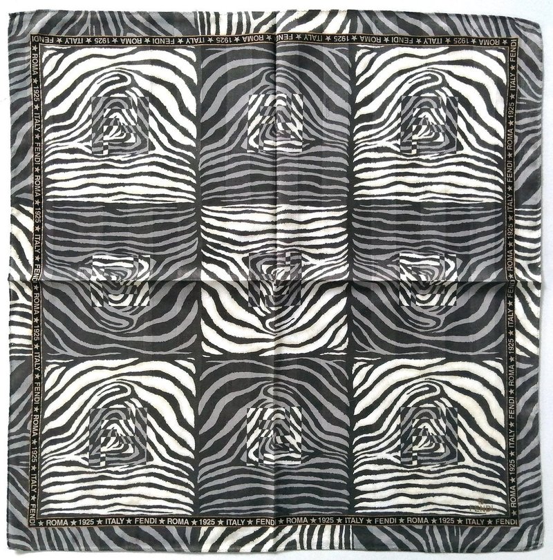 Fendi Vintage Scarf Zebra Skin Print Cotton Silk Fabric 23 x 23 inches - 絲巾 - 棉．麻 灰色