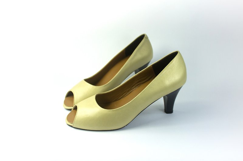 หนังแท้ รองเท้าส้นสูง สีทอง - Goldfish heel shoes