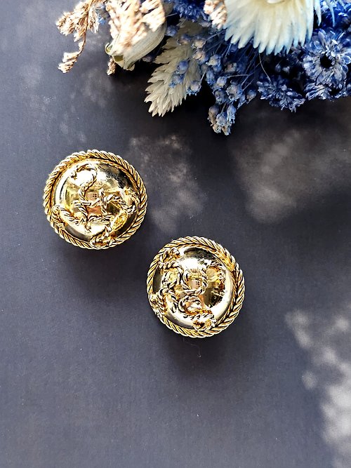 Hale黑爾典藏西洋古董 金球面繩邊摩登夾式耳環/vintage美國西洋古董飾品