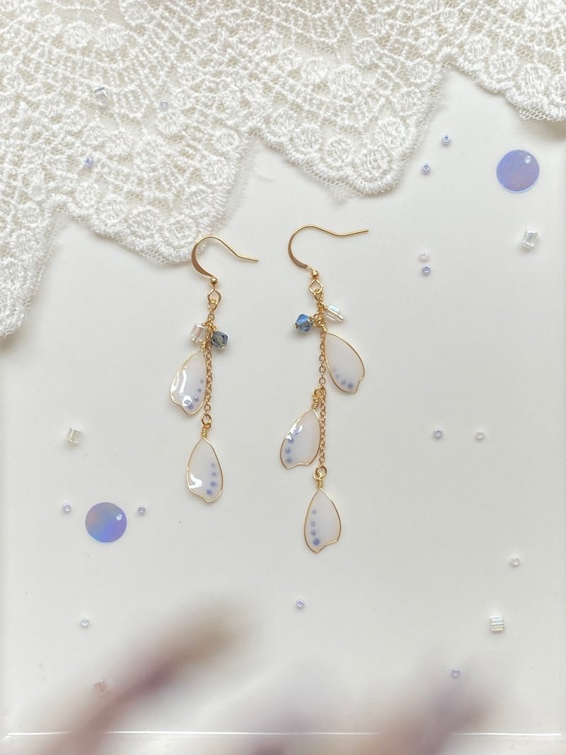 Spot Mermaid Tears | Earrings Ocean Changeable Clip-On Earrings - Earrings & Clip-ons - Resin White