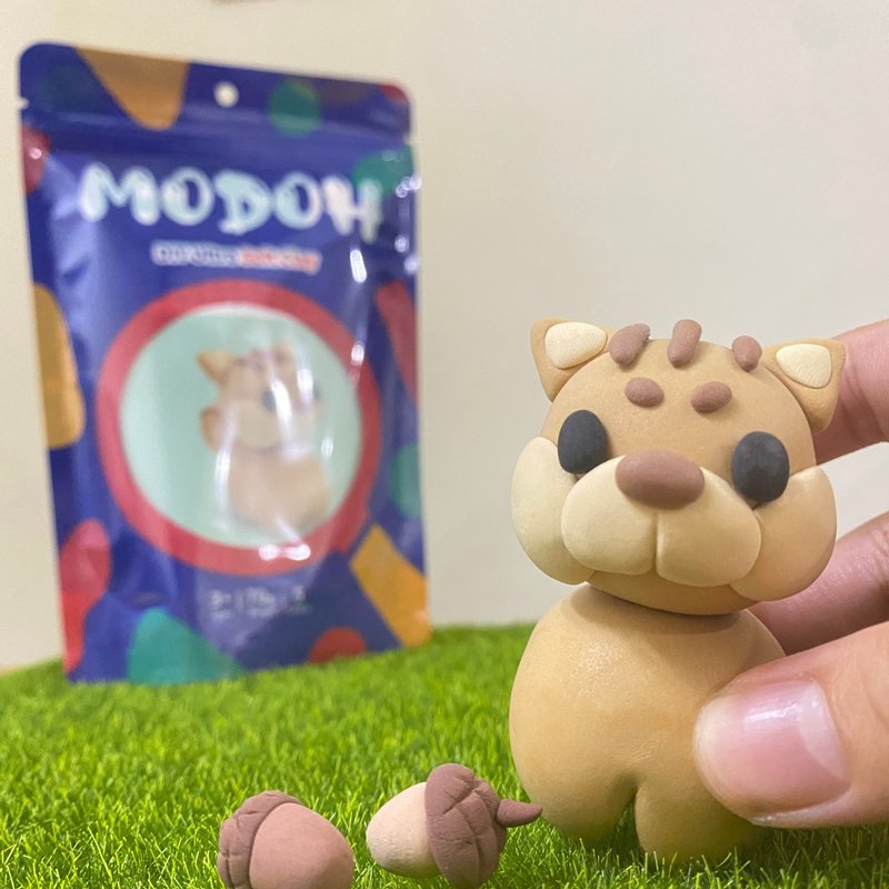 DIY 手作包 Mini小動物【栗子松鼠】墨朵單品 超輕黏土組 - 其他 - 黏土 卡其色
