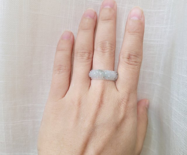 秦翠】天然翡翠ホワイトが浮かぶほんのりグリーンのアンティーク