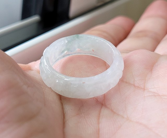 秦翠】天然翡翠ホワイトが浮かぶほんのりグリーンのアンティーク