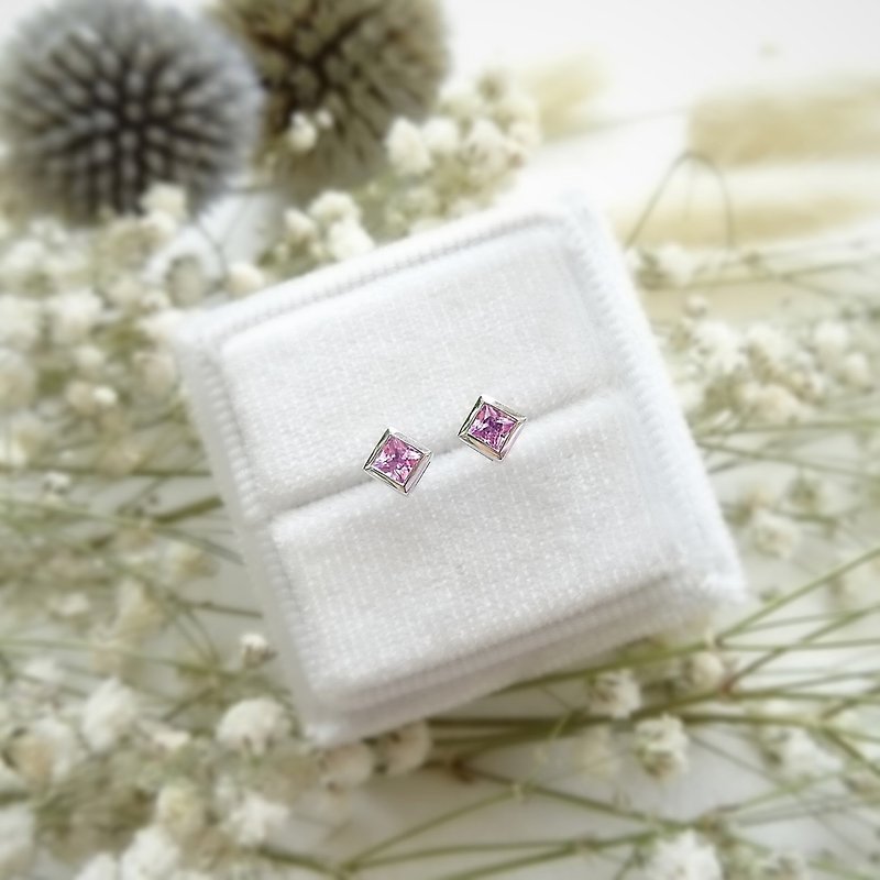 Natural Pink Sapphire Square Princess Cut 18K White Solid Gold Stud Earrings - ต่างหู - เครื่องเพชรพลอย สึชมพู