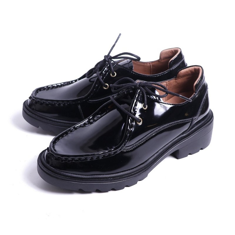 經典英倫綁帶俐落袋鼠鞋黑色 - 女牛津鞋/樂福鞋 - 真皮 黑色