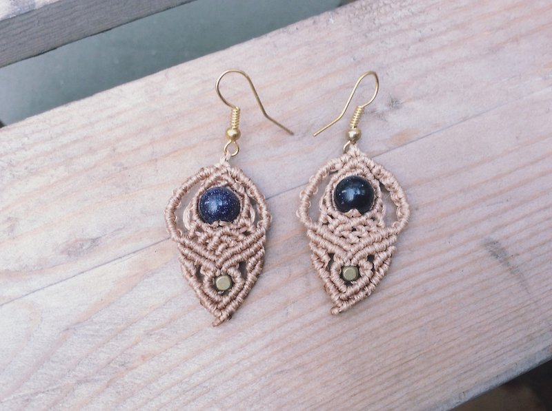 Old tangled ball South American woven earrings - Earrings & Clip-ons - Other Materials Khaki
