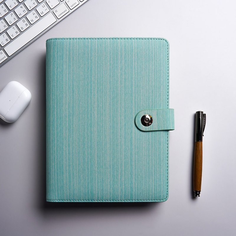 Exclusive License / Power Up! A5 Portable-Charger Binder Notebook – Green - สมุดบันทึก/สมุดปฏิทิน - กระดาษ สีเขียว