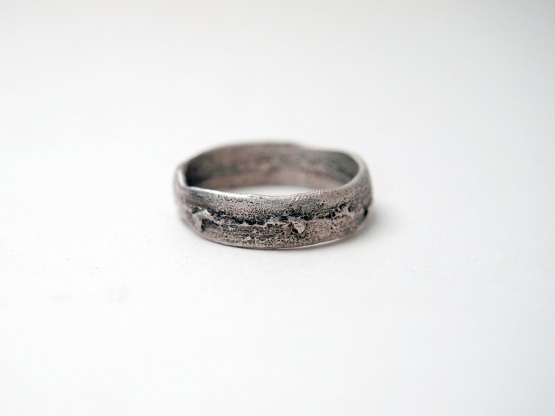 Coal Series  #a212 Melted Rock Ring - แหวนทั่วไป - เงิน สีเทา