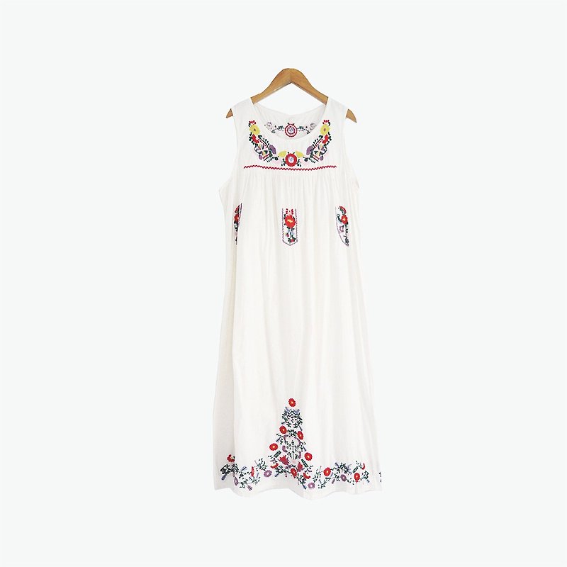 Dislocation vintage / embroidered dress no.843 vintage - One Piece Dresses - Cotton & Hemp White