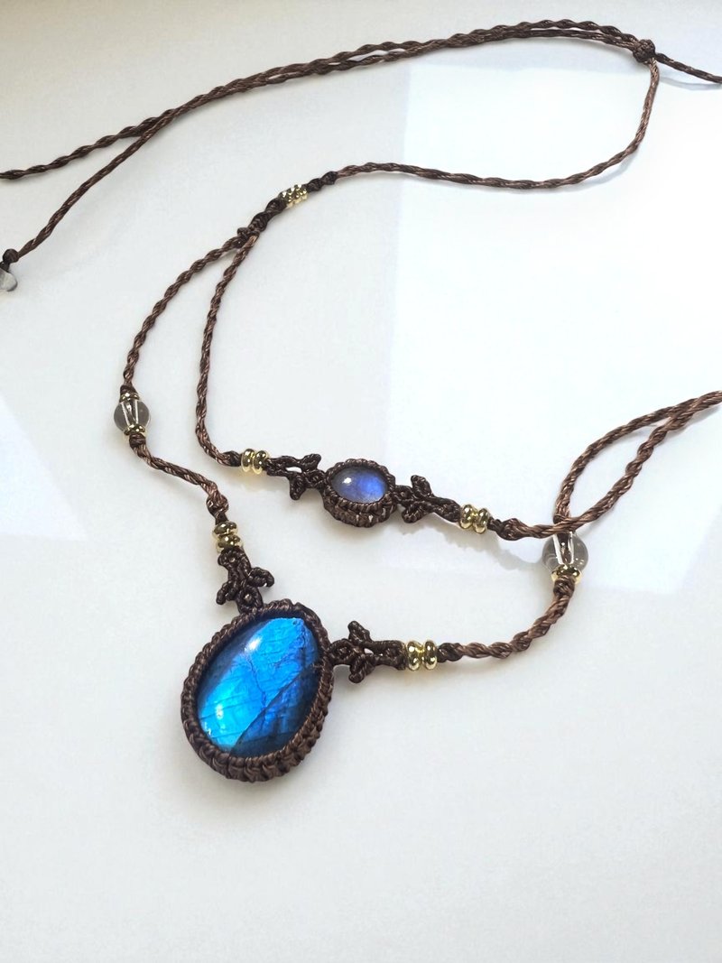 Crystoria Stone |Macrame| 南美蠟線 | 項鍊 |藍光拉長石+月光石 - 項鍊 - 寶石 咖啡色