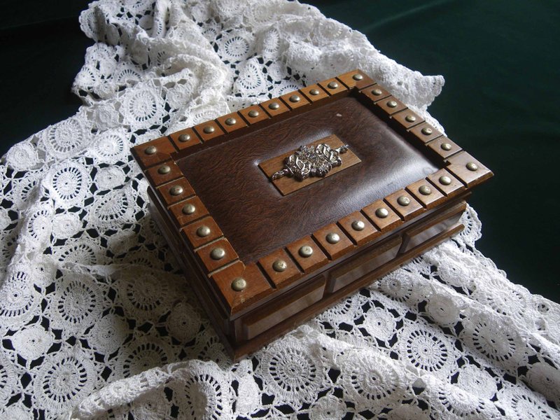 【OLD-TIME】ヨーロッパ初期の木製ジュエリーボックス - 収納用品 - その他の素材 