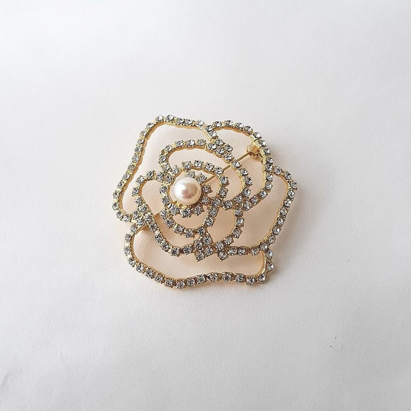 Flower 1 Brooch Akoya Pearl Pearl Akoya Pearl Japanese Pearl Rose Pearl Brooch Pearl Brooch Pearl Brooch Pearl Brooch - เข็มกลัด - ไข่มุก 