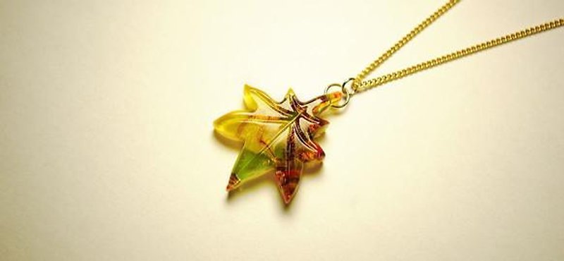 [Made to order] Autumn leaves / pendant