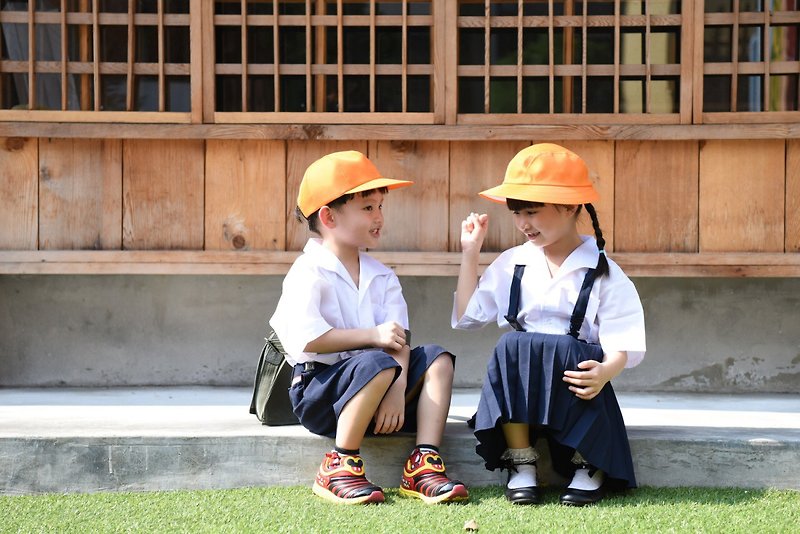 [China-US Uniform] Classic Taiwanese national elementary school uniforms*short-sleeved tops - Women's Tops - Cotton & Hemp White
