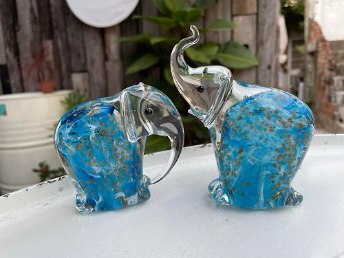 Central Glass 水晶玻璃 琉璃 招財大象 吉象 吉祥 藍色渲染 黃色金粉