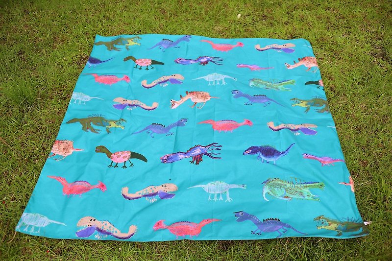 [四角いパッド]恐竜の散歩（防水ピクニックマット） - 絨毯・カーペット - ポリエステル ブルー