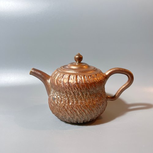 小平凡陶房 Ceramic Designs 柴燒金屬光澤金彩風化肌理茶壺 / 容量200cc