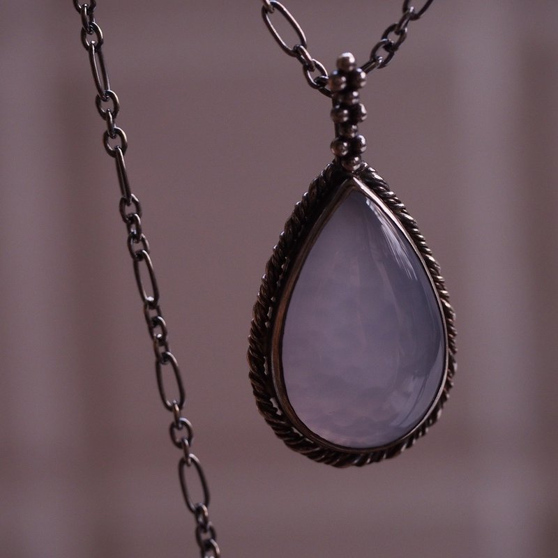 天然藍玉髓 大顆 純銀手工銀鍊 Blue Chalcedony Necklace - 項鍊 - 半寶石 藍色