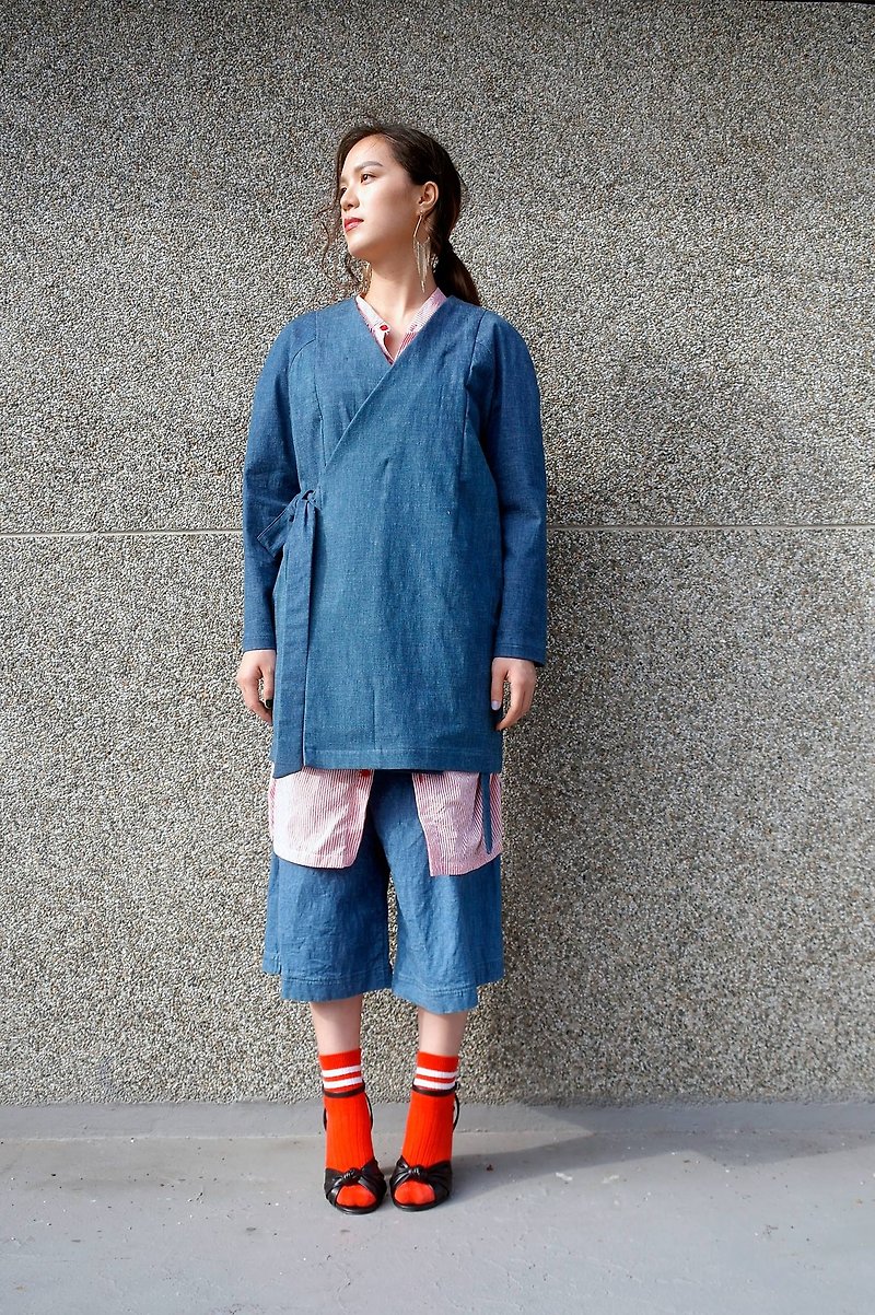 Enzyme wash color tannin sleeves Japanese style strap coat - เสื้อแจ็คเก็ต - ผ้าฝ้าย/ผ้าลินิน สีน้ำเงิน