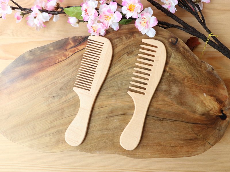 Maple thin flat comb - อุปกรณ์แต่งหน้า/กระจก/หวี - ไม้ สีนำ้ตาล