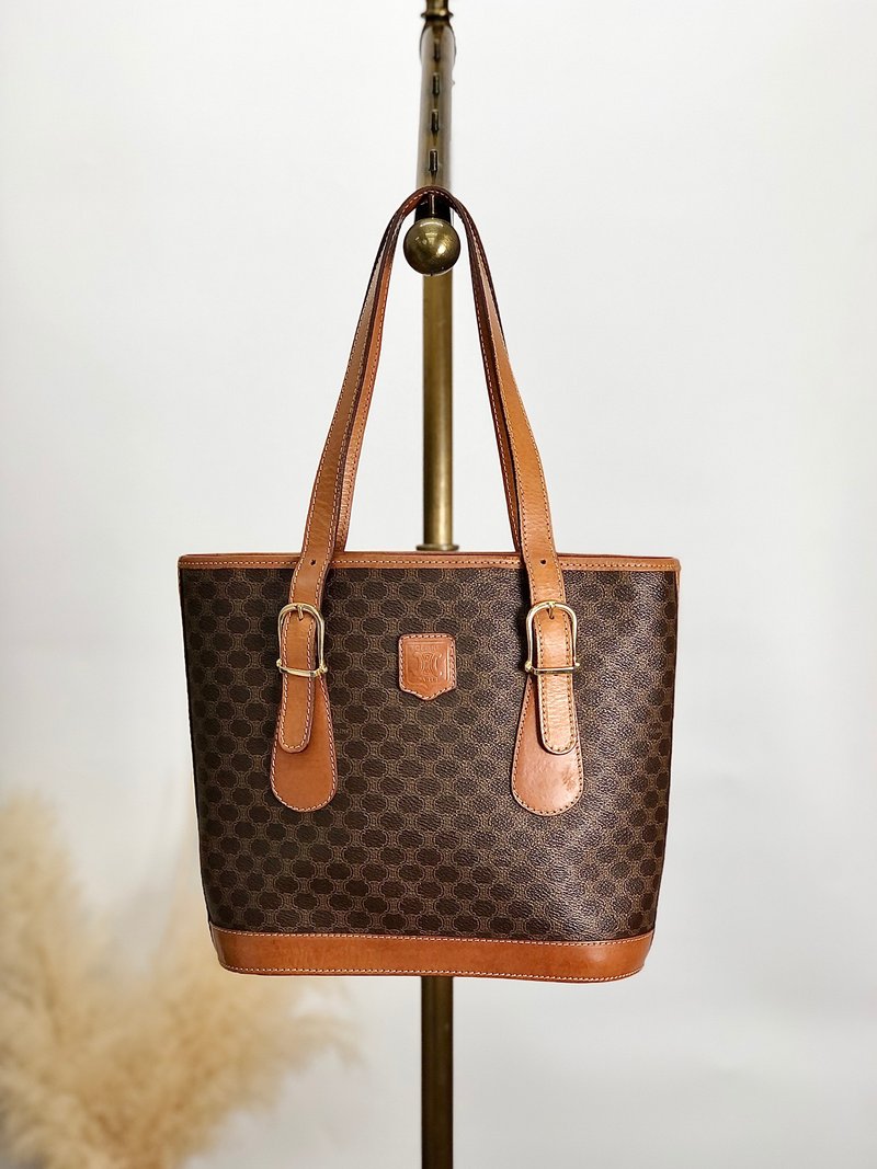 [Direct from Japan, Brand New Used Bag] CELINE Macadam Handbag Brown Blazon Embossed PVC Leather Tote Bag Vintage 6gr8j7 - กระเป๋าถือ - วัสดุกันนำ้ สีนำ้ตาล