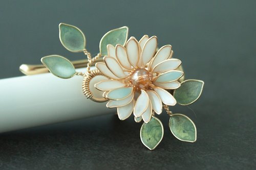 nimu Chrysanthemum, flower decoration for fountain pens, flower pen holder, pencuff
