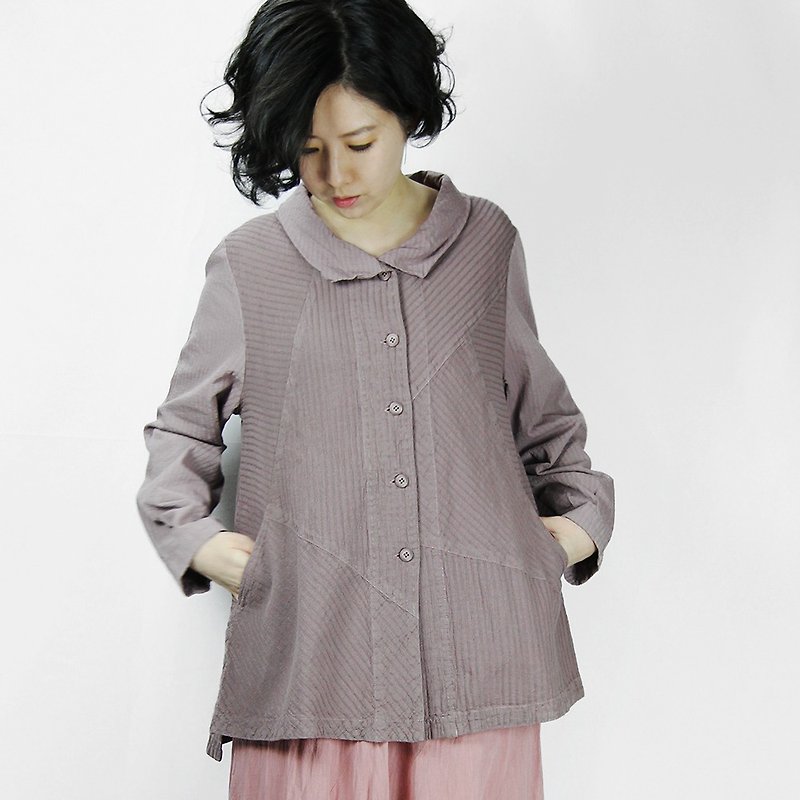 【Slow voice】Geometrically cut and personalized mid-length blouse - Women's Tops - Cotton & Hemp 