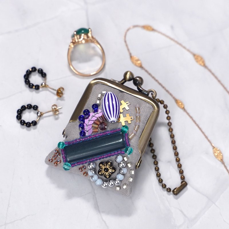 Beaded Coin Purse Necklace No.41 – Gray Navy / Wearable Art / Statemen/ Bag Chrm - Charms - Cotton & Hemp Gray