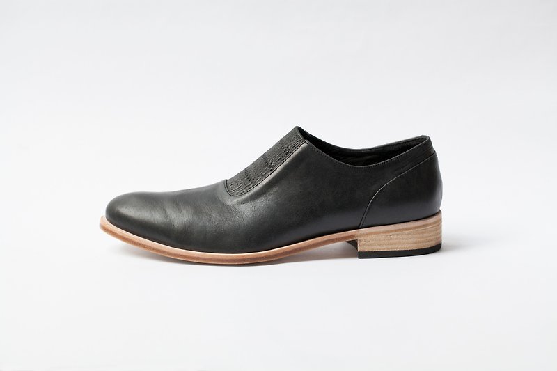 ZOODY / original / handmade shoes / Men / gentleman's shoes / black shiny surface - รองเท้าหนังผู้ชาย - หนังแท้ สีดำ