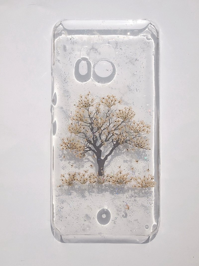Pressed flower phone case, HTC U11, Winter plum - Phone Cases - Plastic White