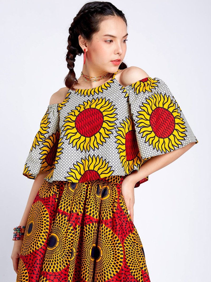 Red Sunflower Crop Top - 女上衣/長袖上衣 - 棉．麻 紅色