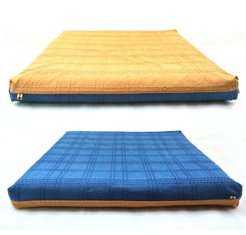 桜と藍の草木染 XL 50cmサイズ 厚型 格子柄綿 座布団