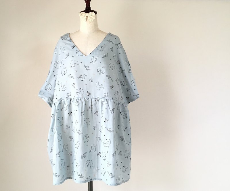 タンポポと小鳥のチュニックワンピース　サックスブルー - 洋裝/連身裙 - 棉．麻 藍色