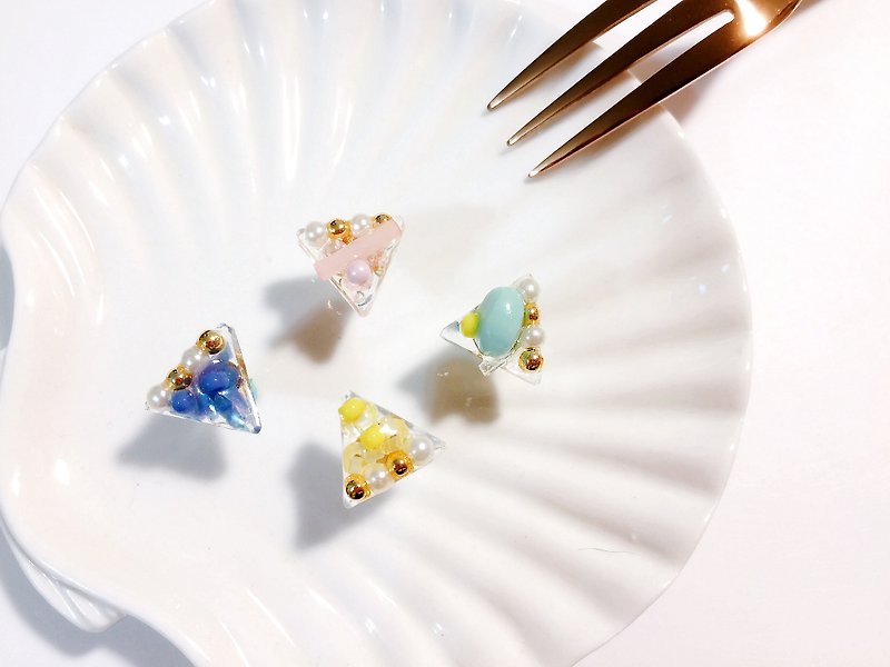 Slice cake series - Mugou taste handmade earrings ear clip / ear clip - Earrings & Clip-ons - Other Materials Green