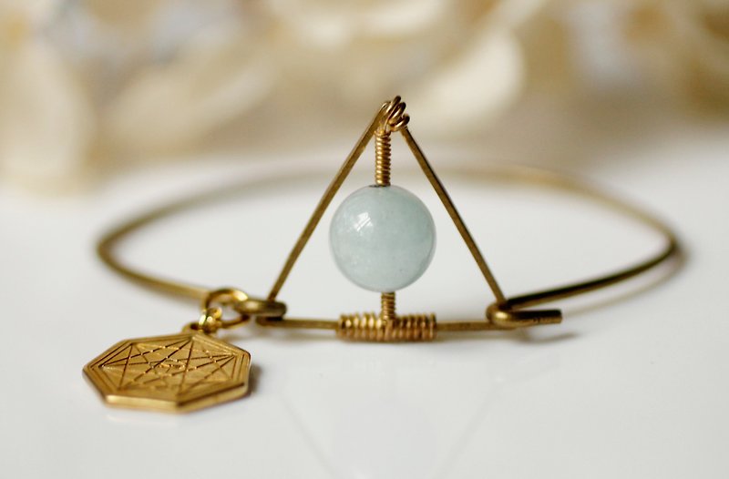 Myth Triangle Aquamarine March birthstone bracelet brass Immature - Bracelets - Gemstone Blue