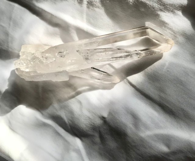 ヒマラヤホワイト水晶クラスター 高氷浸透度水晶 天然原石 原石水晶 - ショップ cloud9crystal その他 - Pinkoi