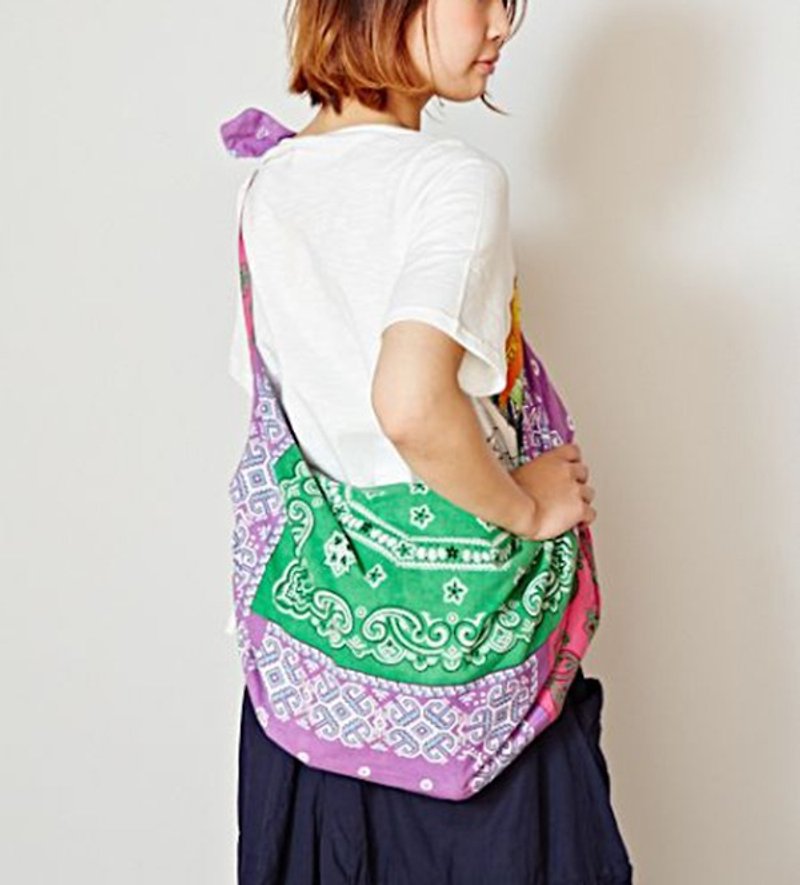 【Pre-order】 ☼ national totem shoulder bag ☼ (three-color) - Messenger Bags & Sling Bags - Cotton & Hemp Multicolor