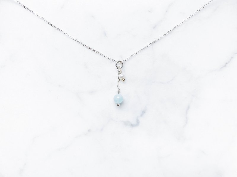 ::Rainbow Sugar :: Aquamarine (Light Blue) Draped Low Light Cut Clavicle Chain (2.0) - Collar Necklaces - Gemstone 