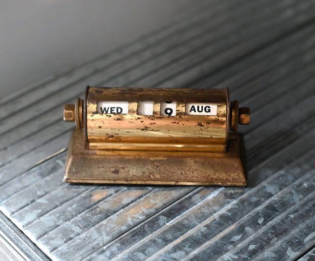 vintage】金属製永久デスクカレンダー 熱心な読者と本の愛好家のため