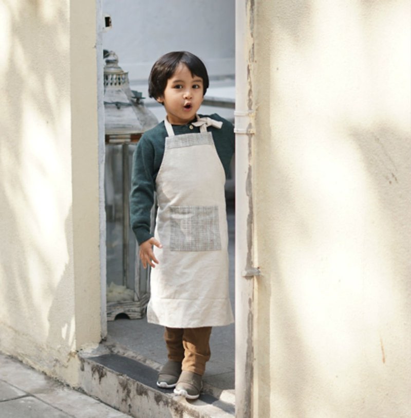 Light linen children's apron cotton hand-woven plaid pocket kitchen apron adjustable size - Aprons - Cotton & Hemp White