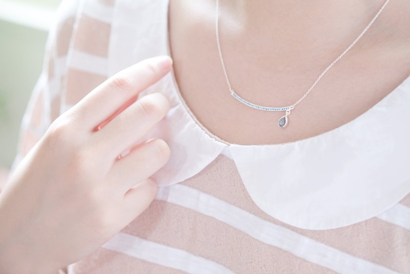 Fast shipping!! 925 sterling silver jewelry classic minimalist personality elegant blue diamond natural labradorite smile necklace - Necklaces - Sterling Silver Silver