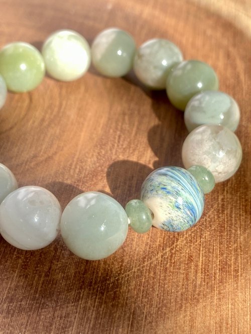 Old material jade green cherry blossom agate green strawberry crystal  ancient glass bead bracelet - Shop polkadotsandmoonbeams Bracelets - Pinkoi