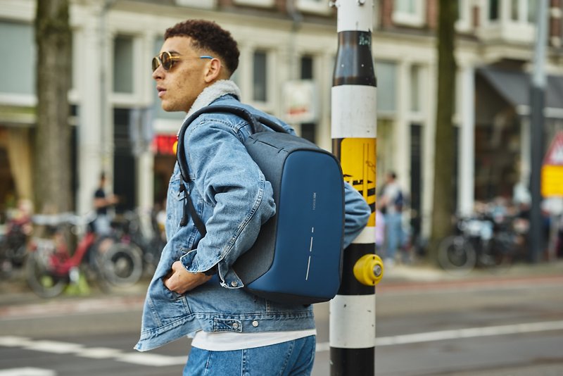 BOBBY COMPACT Colorful Anti-theft Backpack-Amsterdam Canal Blue - กระเป๋าเป้สะพายหลัง - เส้นใยสังเคราะห์ สีน้ำเงิน