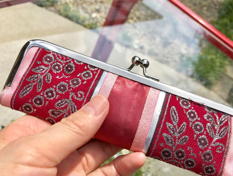大人女子の仕分けが出来るリボンのコインケースNo.13 - コインケース・小銭入れ - コットン・麻 レッド