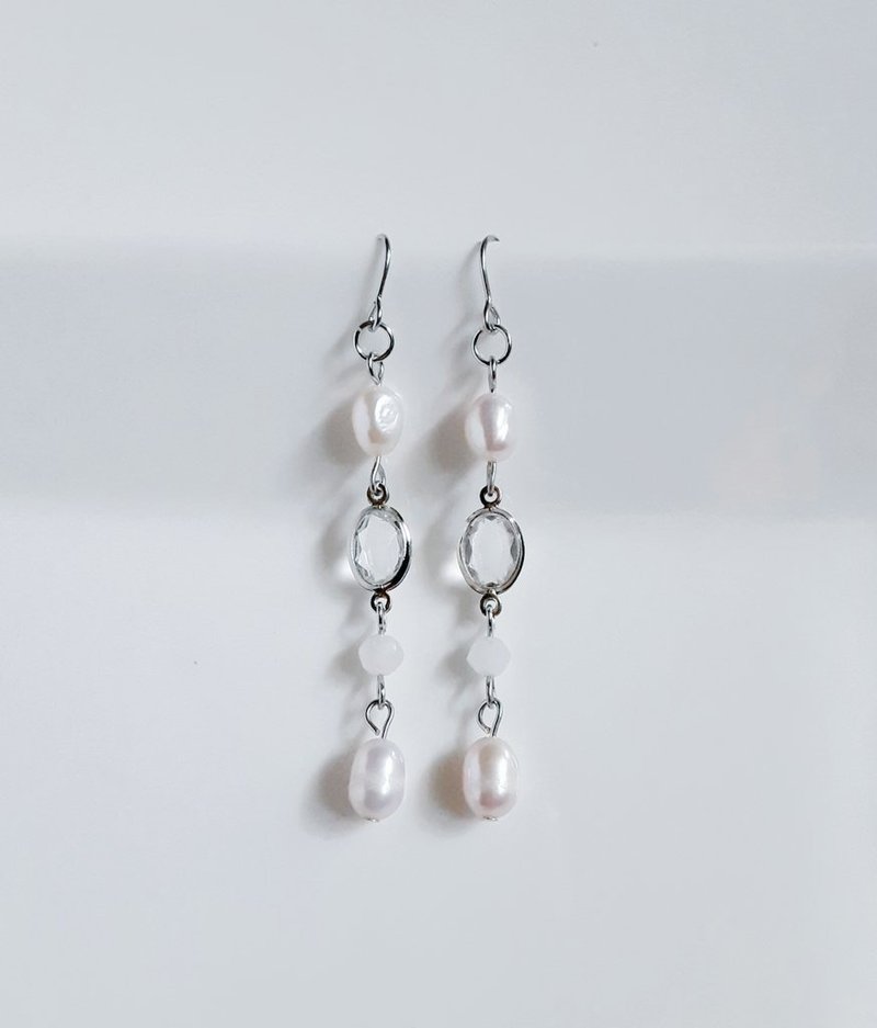 Elegant freshwater pearl and Acrylic frame stone earrings. Pearls, white earrings, birthday gifts, stylish, lightweight, natural stone, hypoallergenic earrings or Clip-On can be changed. - Earrings & Clip-ons - Shell White