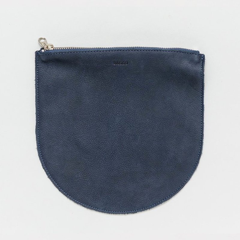 [30% off] BAGGU semi-circular leather clutch - navy blue - กระเป๋าเครื่องสำอาง - หนังแท้ สีน้ำเงิน