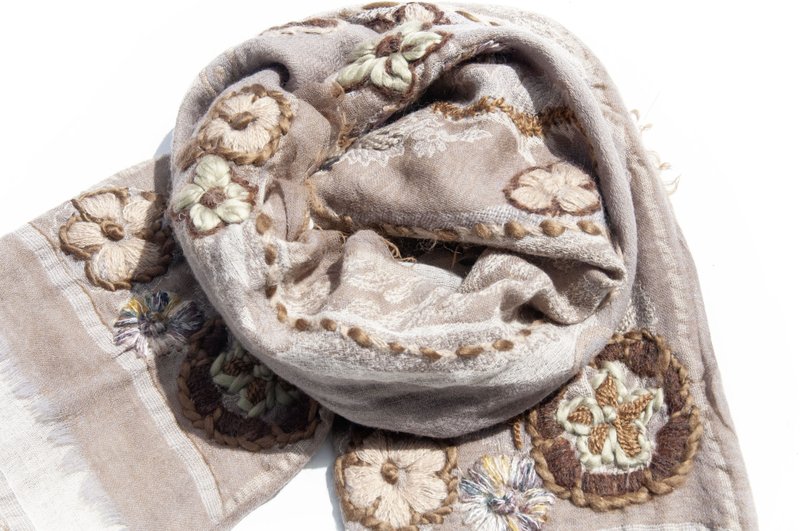 喀什米爾Cashmere/水煮羊毛披肩/針織圍巾/刺繡圍巾/羊絨披巾-花 - 圍巾/披肩 - 羊毛 多色
