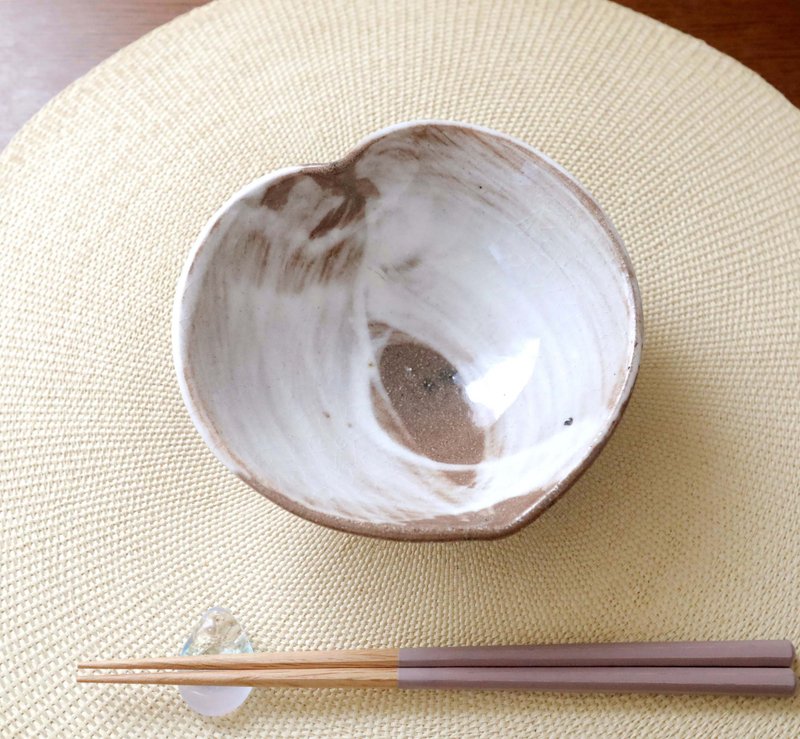 白化粧 刷毛目模様の木の葉鉢 １ - 碗 - 陶 咖啡色