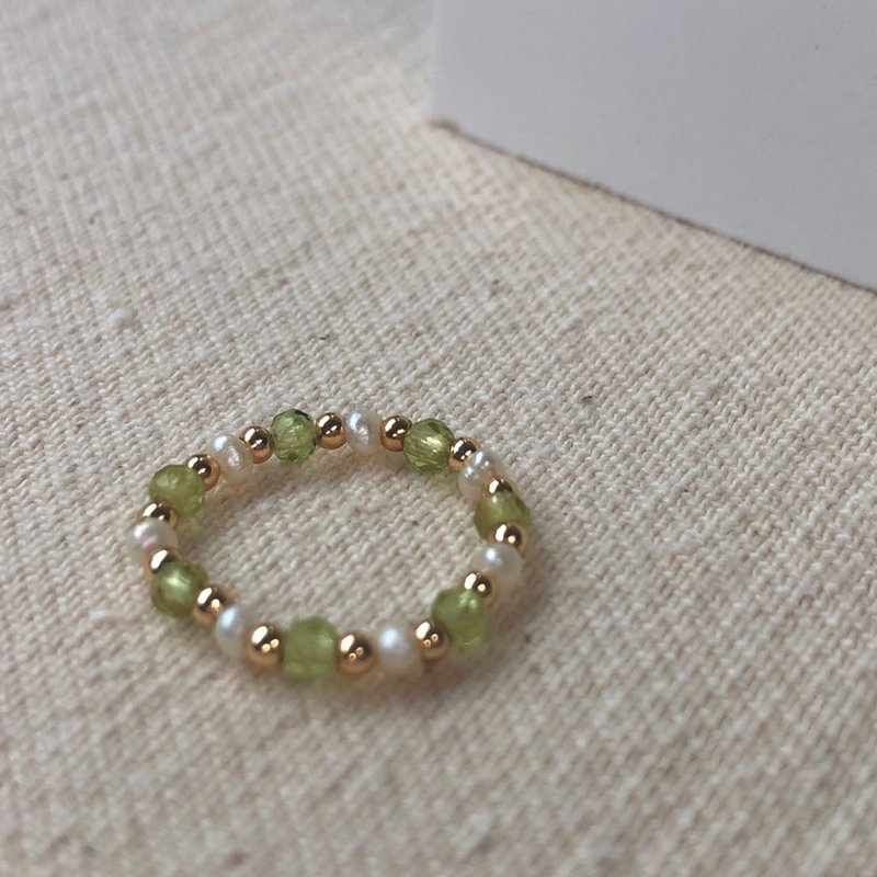 [August Stone] Peridot’s Tears | Stone Ring Flexible Ring - General Rings - Gemstone Green