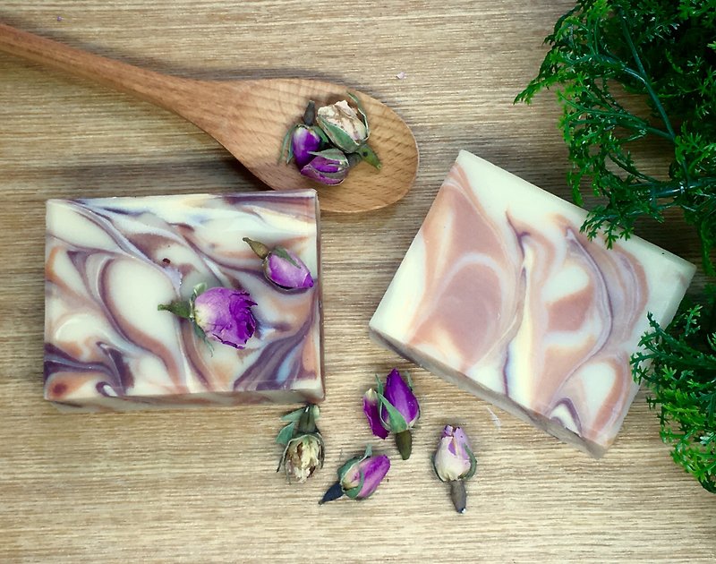 Rose Silk Protein Soap - ครีมอาบน้ำ - พืช/ดอกไม้ สึชมพู